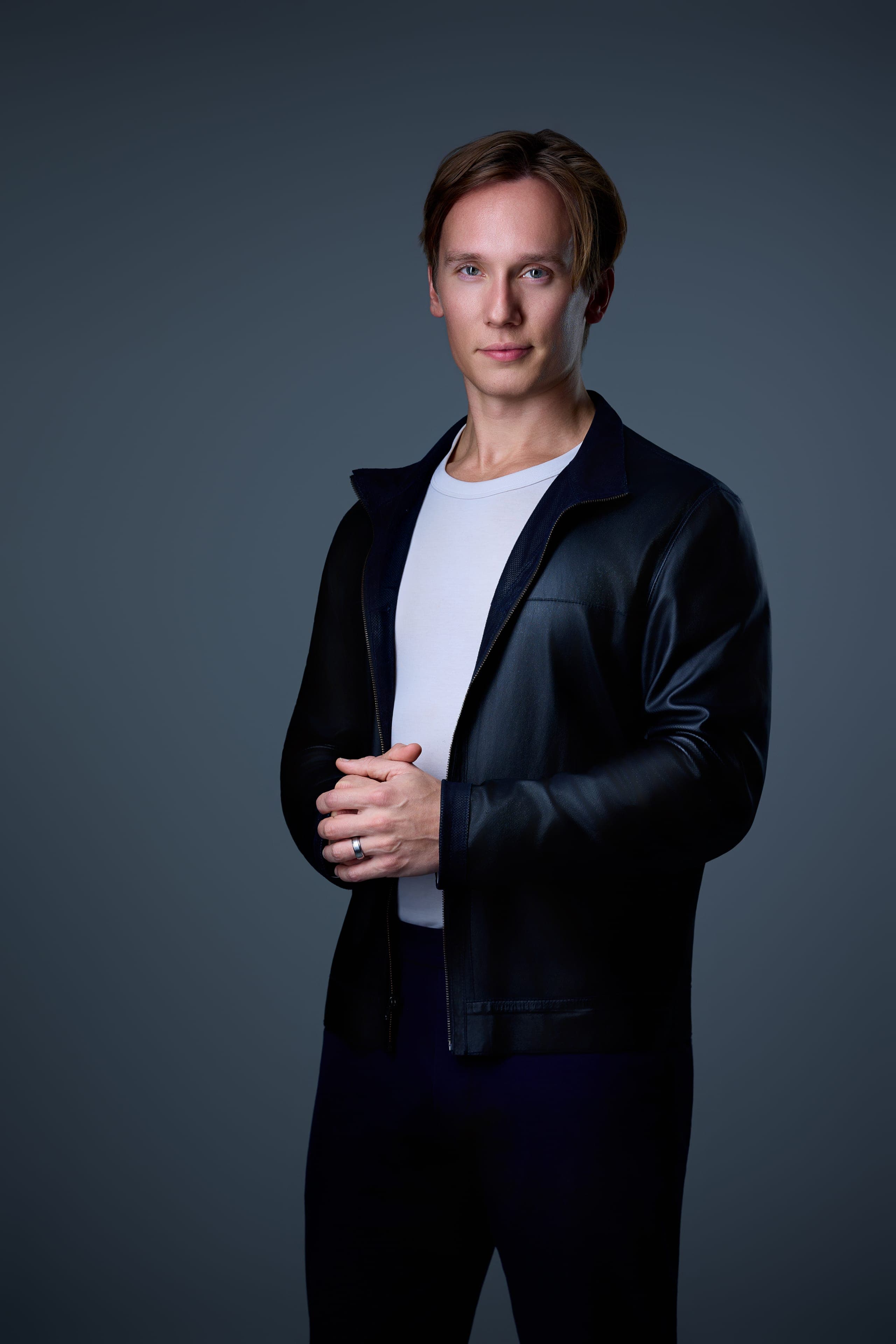 Garrett Shearman — studio portrait